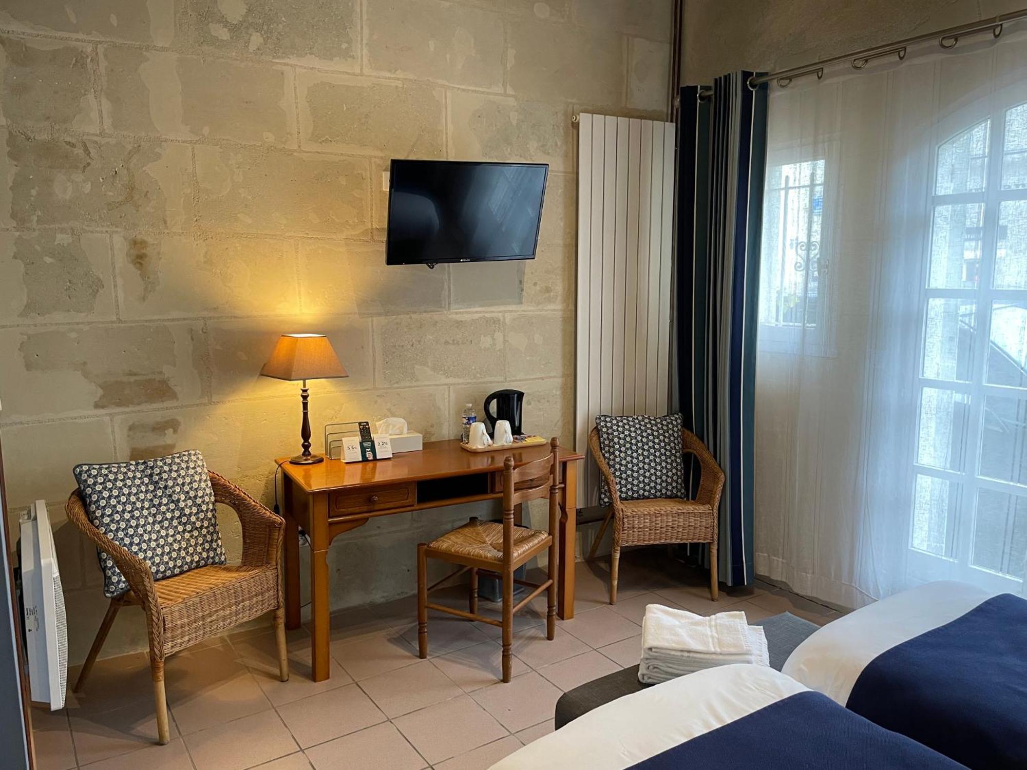 Logis Auberge Le Colombien Villandry Exterior foto