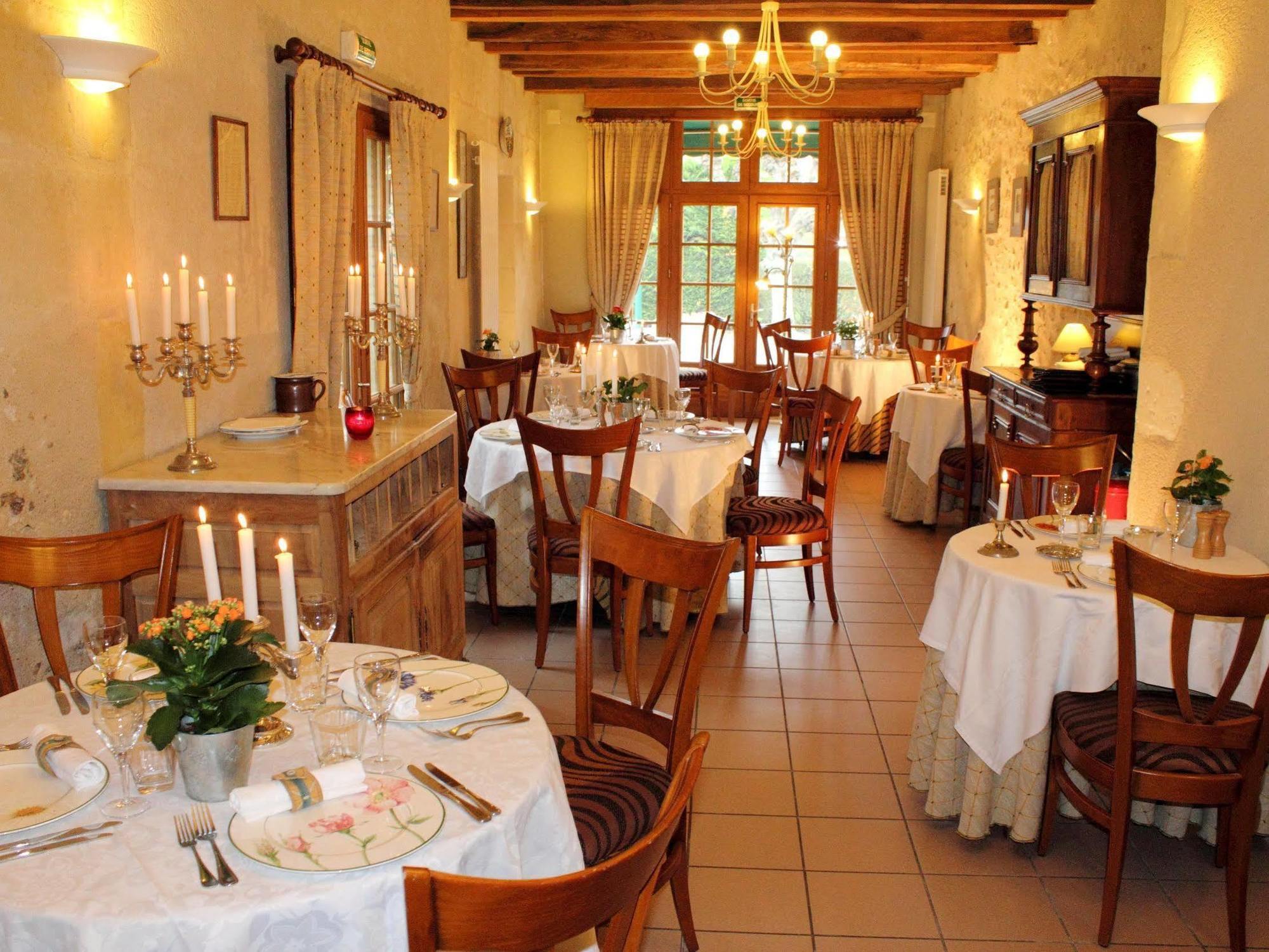 Logis Auberge Le Colombien Villandry Exterior foto