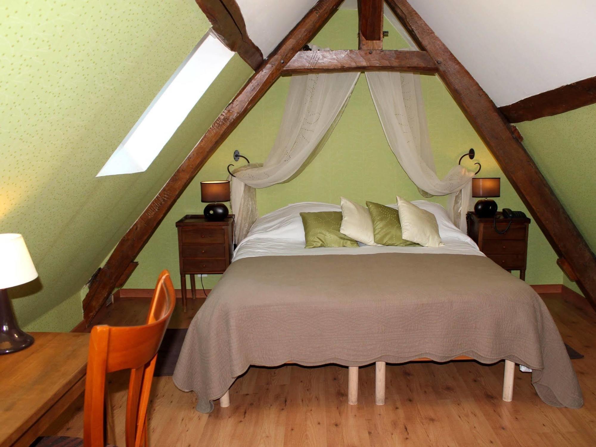 Logis Auberge Le Colombien Villandry Exterior foto